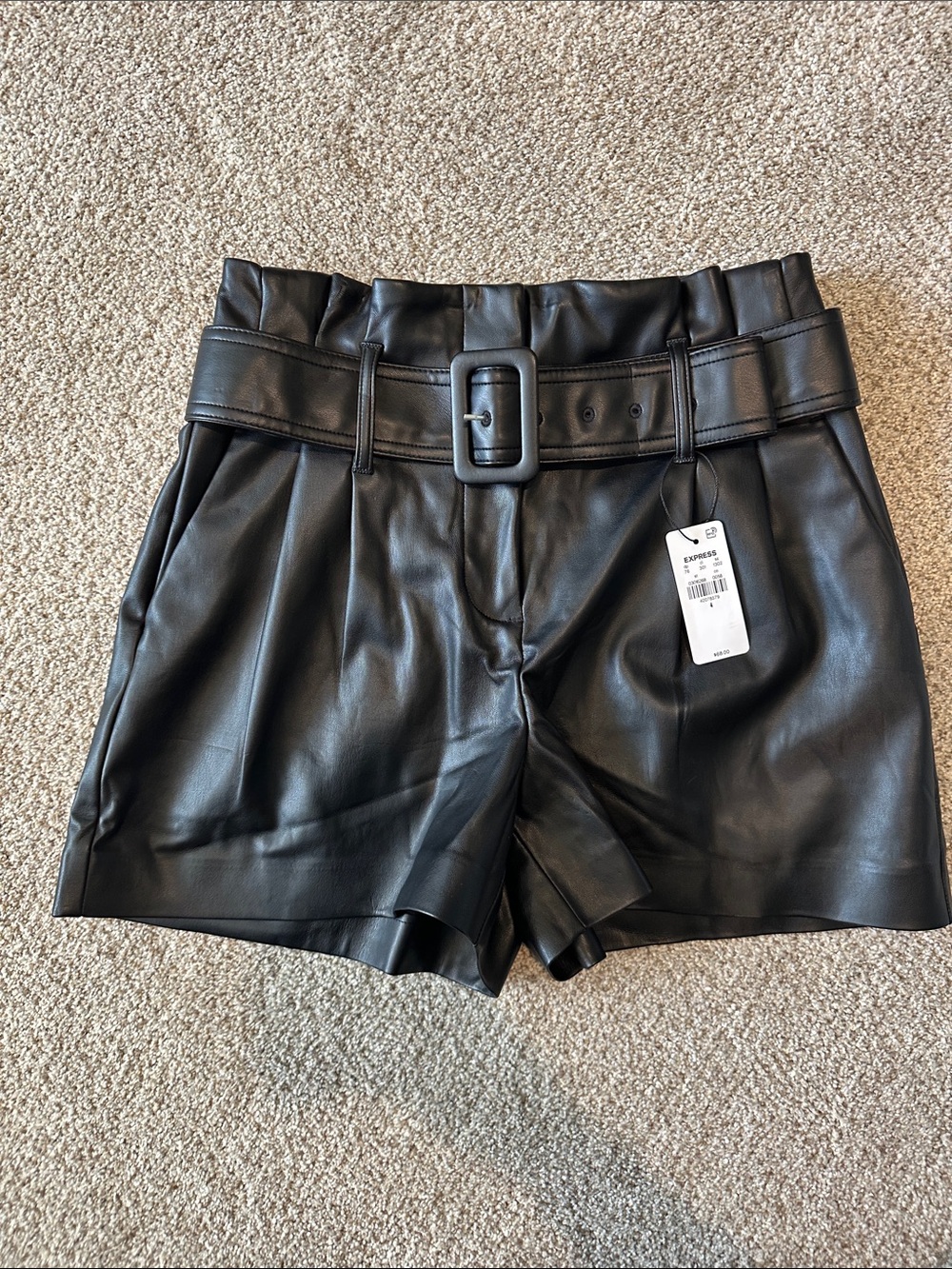 NWT ~ Express Faux Leather Shorts ~ Black ~ 4